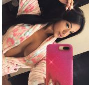 SOFIA Sexy Fille de Passage apt privée PHOTOS REEL